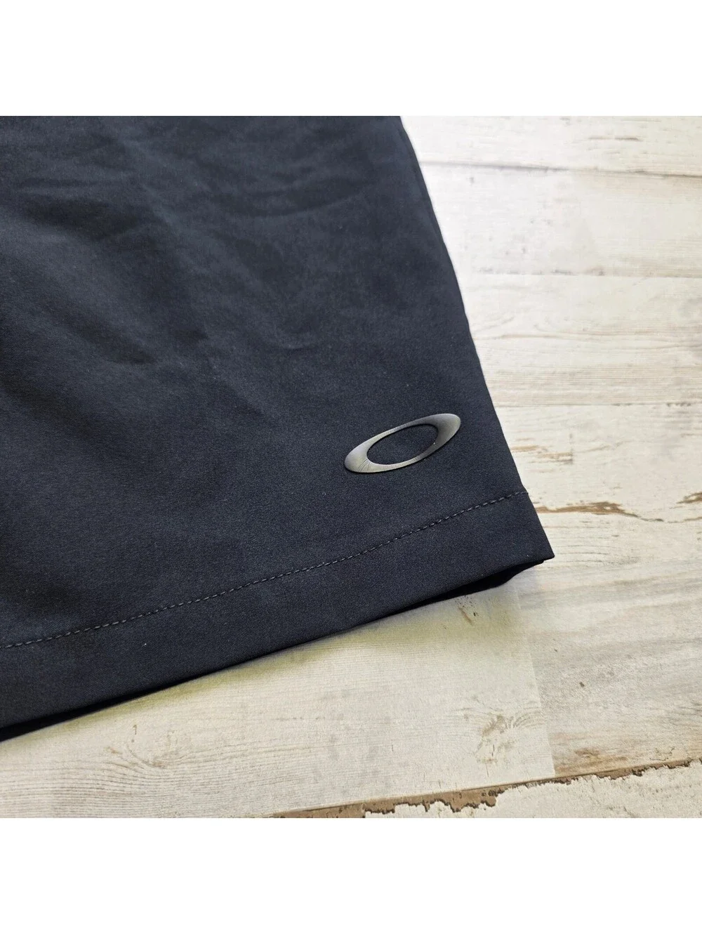 OAKLEY Shorts Mens 31 Black Solid 9